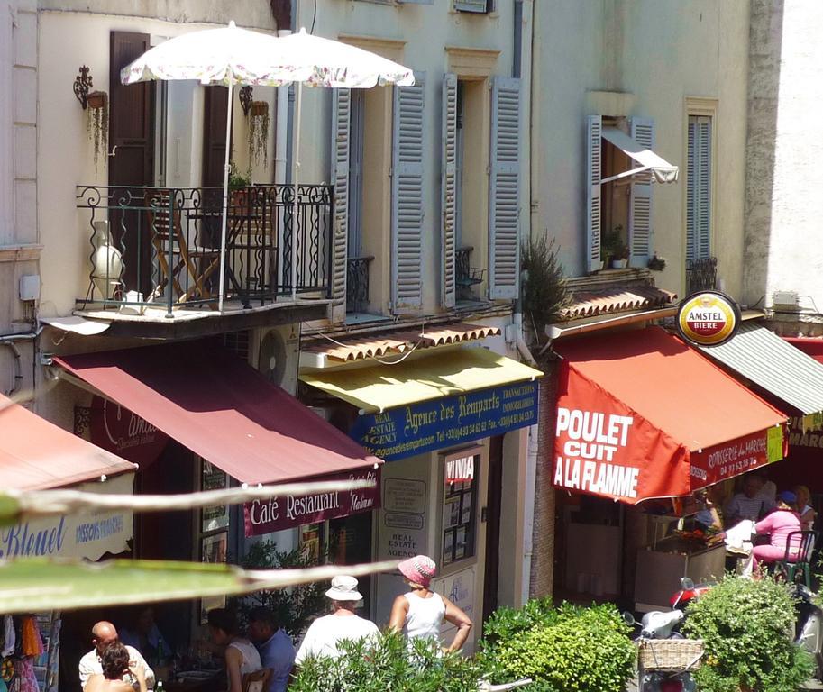 Market アンティーブ エクステリア 写真
